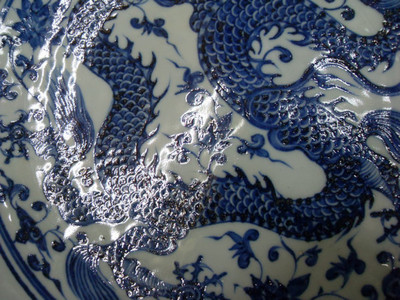 如何區(qū)分青花瓷器蘇麻離青的凝聚斑與鐵銹斑_(dá)中華陶瓷網(wǎng)